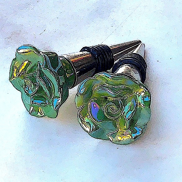CASA DECOR BOTTLE STOPPERS ROSE GREEN AURORA BOREALIS SET OF 2 - Picture 2 of 8
